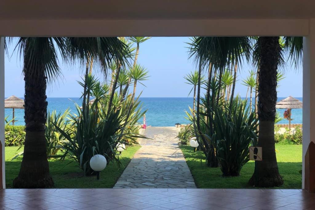 Moriani-Plage : Résidence en bord de mer San-Nicolao Esterno foto